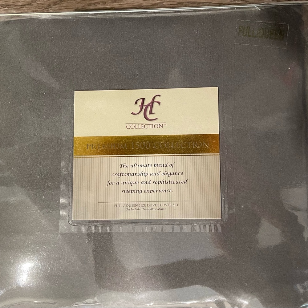 BRAND NEW - HC Collection -1500 Thread Count Full/Queen Size Duvet